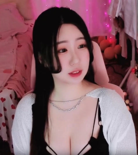 가슴만 크면 다 되는 세상